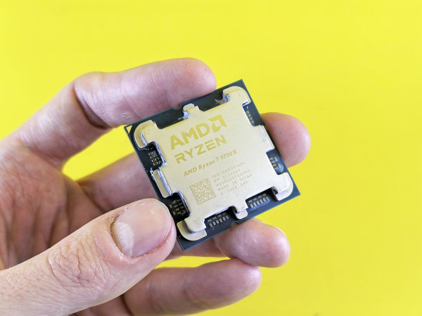 3D V-Cache de AMD: Cómo la Memoria Caché L3 Revoluciona el Rendimiento Gaming en 2025
