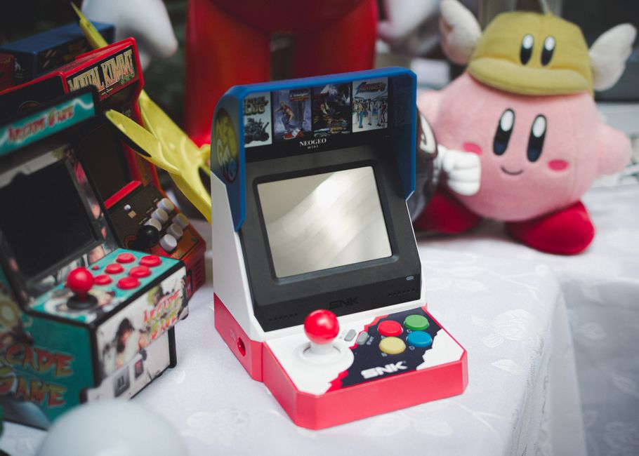 Consolas Plug-and-Play Mini: ¿Nostalgia Rentable o Inversión Inteligente en Coleccionismo?
