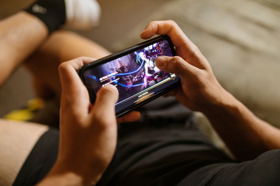Domina League of Legends: Guía Esencial de Trucos y Estrategias para Mejorar tu Juego