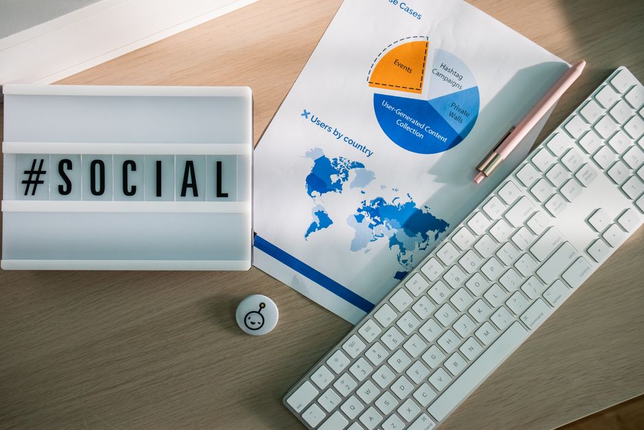 social media analytics graphs statistics