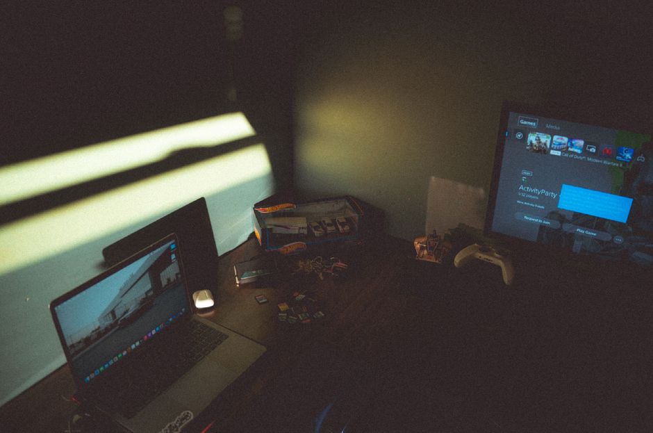 dark atmospheric video game level design