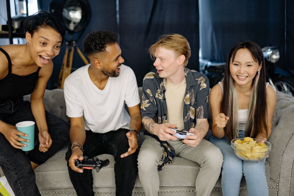 virtual social gathering gaming