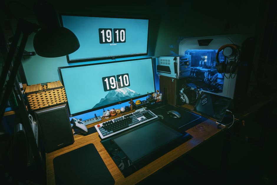 gaming monitor setup professional desk