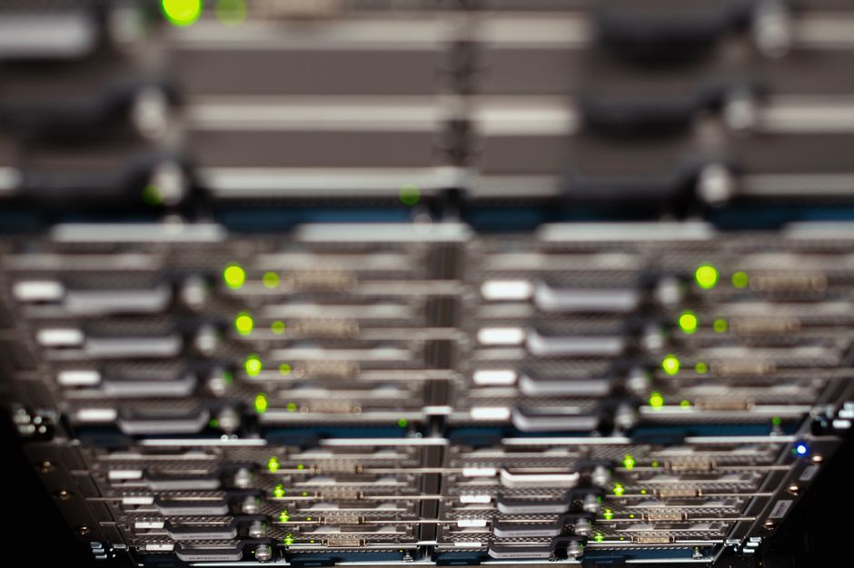 data center server hardware performance
