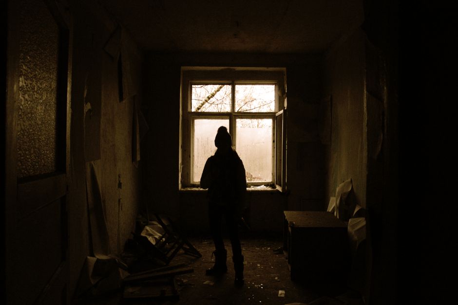 dark abandoned room horror atmosphere