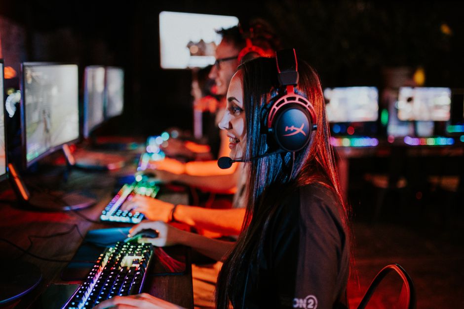 Sistema ELO y Matchmaking en Juegos Competitivos: Cómo Funciona la Clasificación