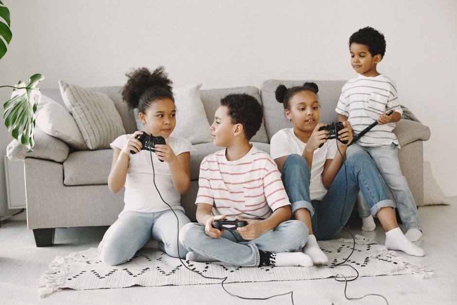 social pressure children gaming