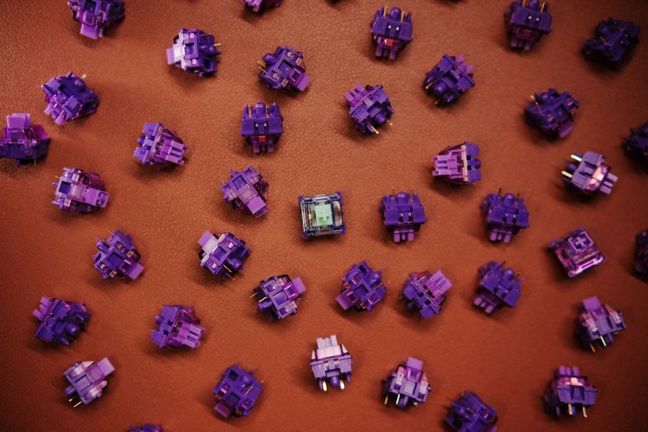 Switches Mecánicos para Gaming: Guía Completa de Rojos, Azules y Marrones