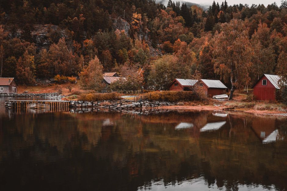 cozy gaming autumn cabin aesthetic