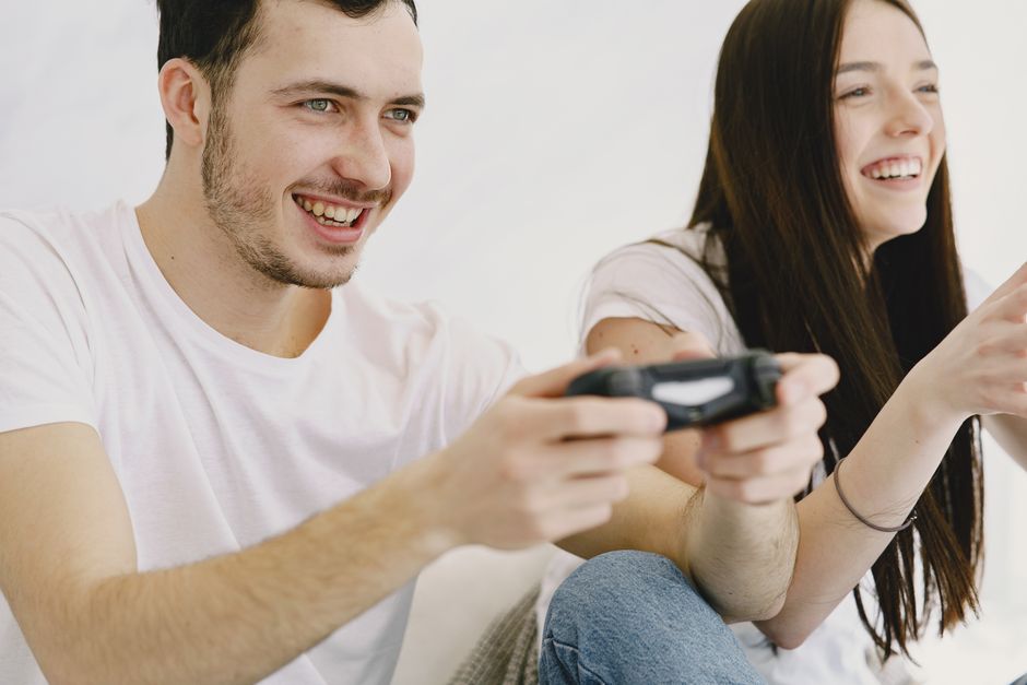 Top 5 Videojuegos para Adultos Mejor Valorados: Experiencias Maduras que Definen Generaciones